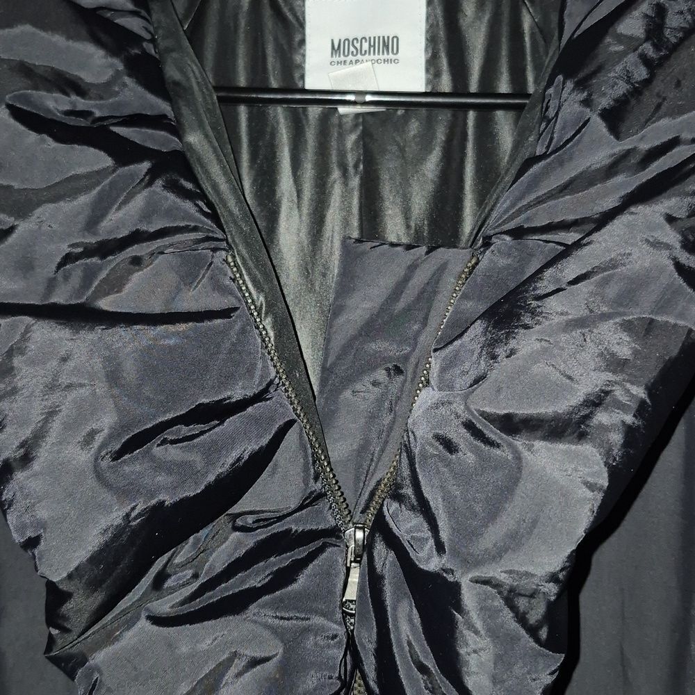 Moschino Cheap and Chic Puffer style Short Sleeve Black Jacket Vest - Picture 9 of 14